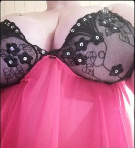 bigtitsasmr star du porno exclusive photos