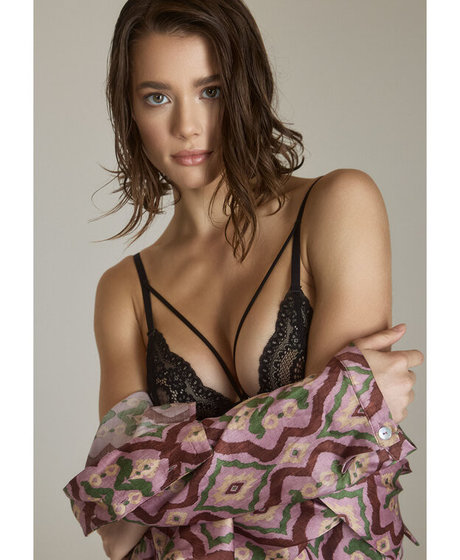 gros seins asiatiques onlyfans joli collection