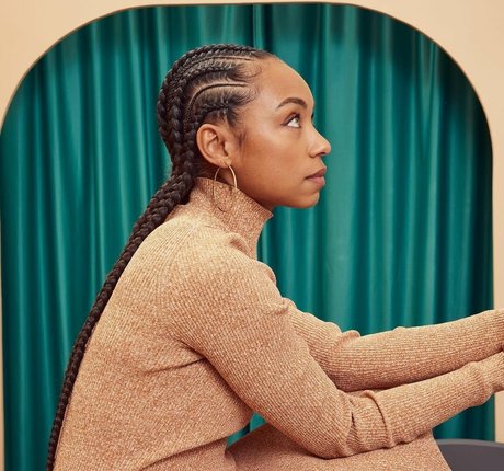 Logan Browning jolie star du porno galerie