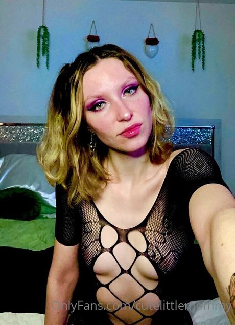 cutelittlemommy joli modèle image