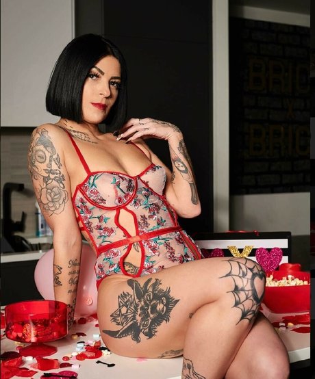 Bambi Nicole étoile nue galeries