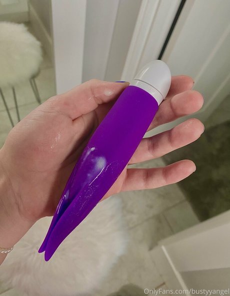 bendybombshell actrice érotique img