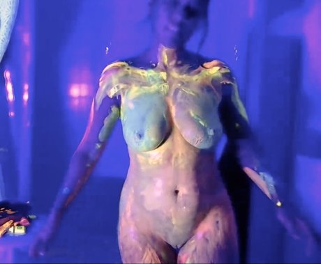 épouse infidèle onlyfans nu gratuit images