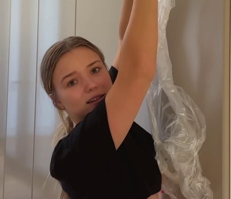 Julia Beautx sexe de star du porno image