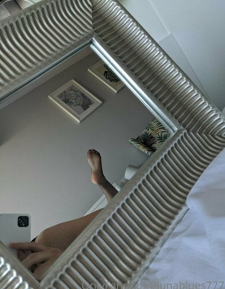 lunablues777 modèle pornographique collection