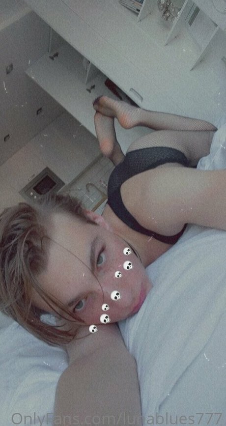 lunablues777 actrice libre photos