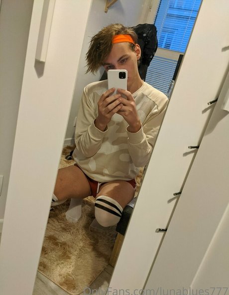 lunablues777 modèle nu photos