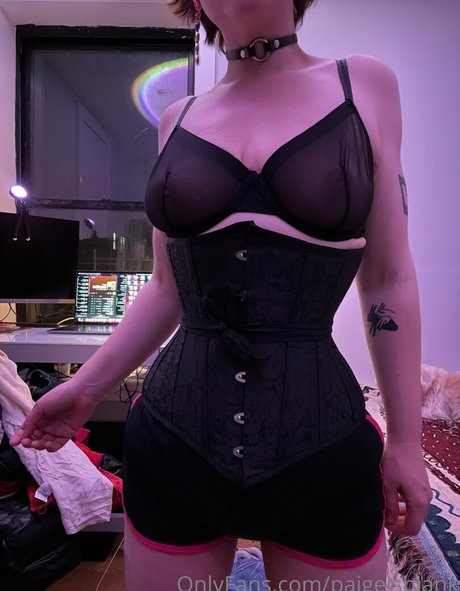 paigeisblank étoile nue photos