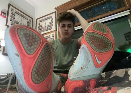 basilgray jolie actrice galeries