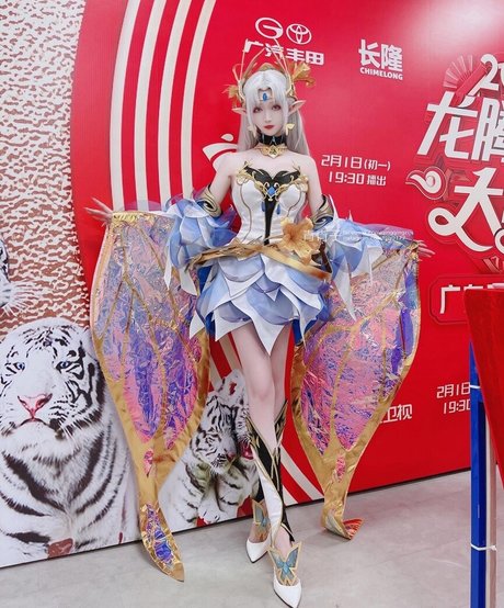 qingqingzijs beau modèle img