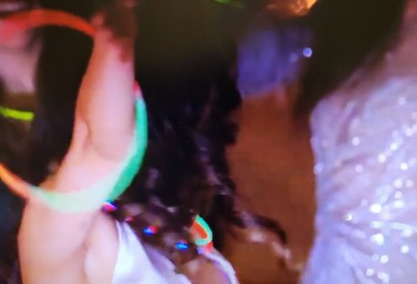 Brenda Song star pornographique image