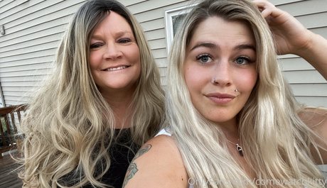 Comewatchkitty star pornographique archive