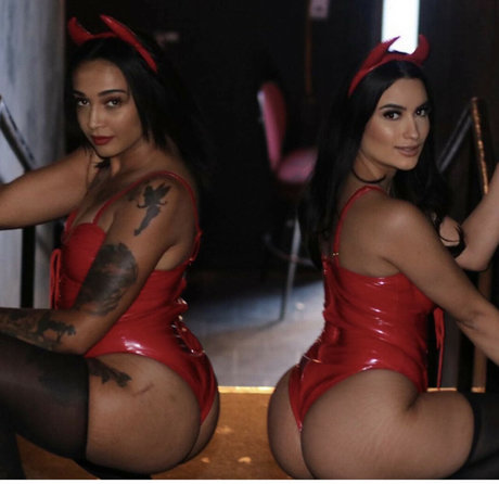 cbaby05 star du porno exclusive photos