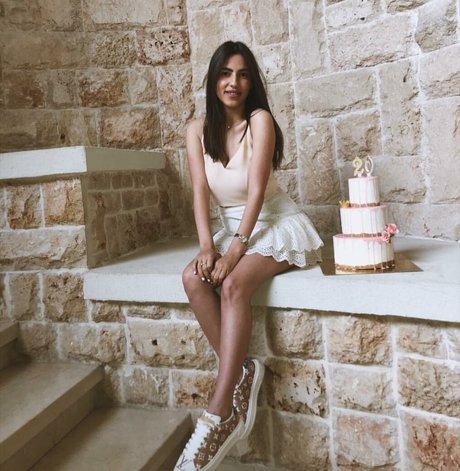 fans vérifiés uniquement haut nu photos