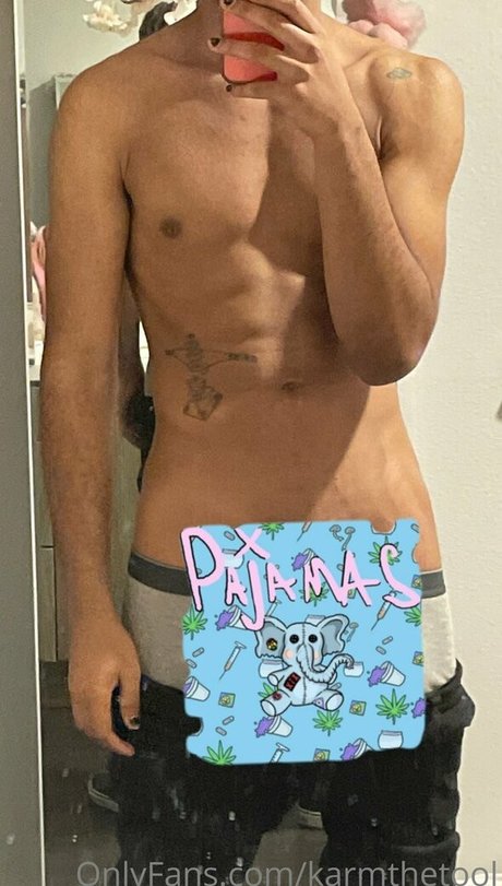 karmthetool actrice porno photos