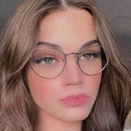 Xenia Harsen modèle de sexe galeries