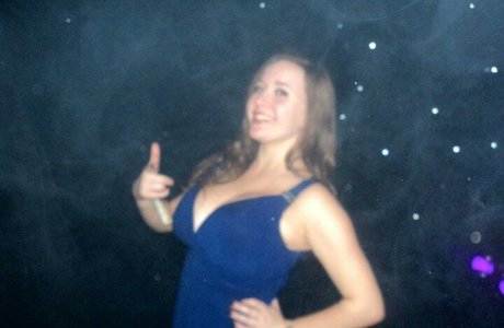 plage seins nus onlyfans belle qualité photos