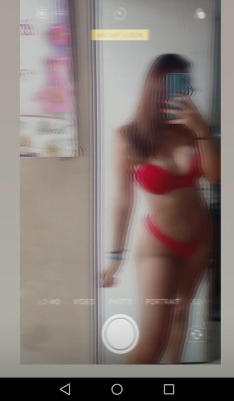 Rous Rochio22 star du porno chaude image