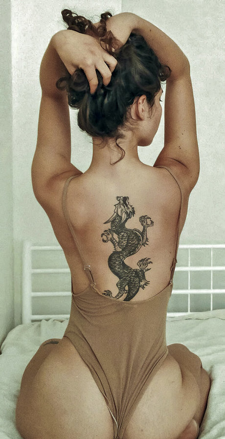 Eylul Su Cuha étoile xxx collection