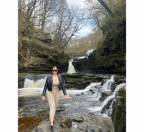 Katrina Louise Paul beau modèle galeries