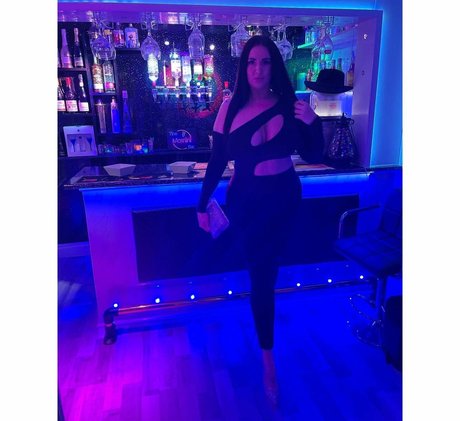 Katrina Louise Paul star du porno sexy archive