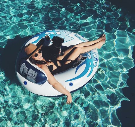 Mekenna Melvin jolie étoile image