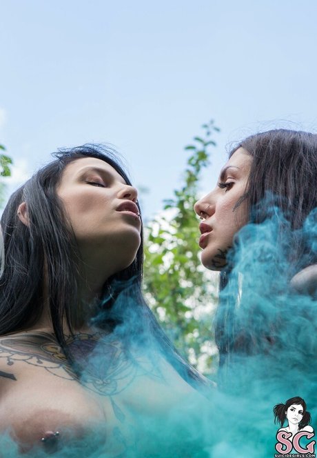 baisers lesbiens onlyfans meilleur photos