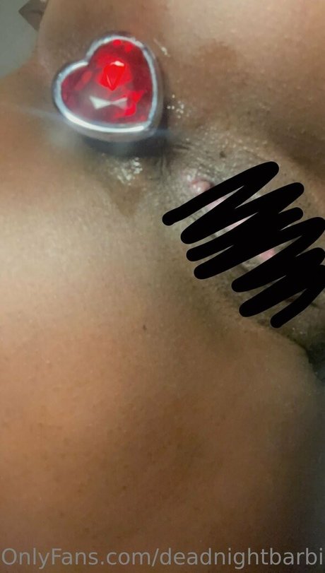 deadnightbarbie belle actrice des photos