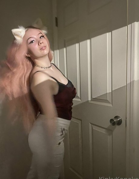 kinkykoneko69 nus de stars du porno galeries