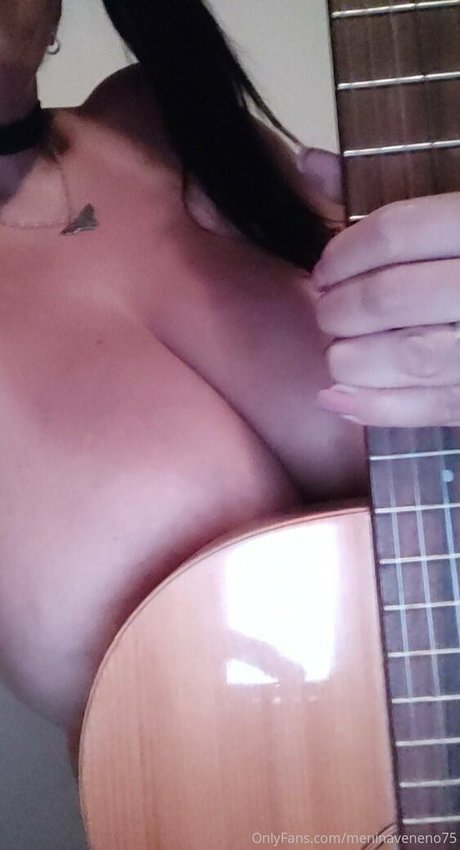 meninaveneno75 actrice pornographique image