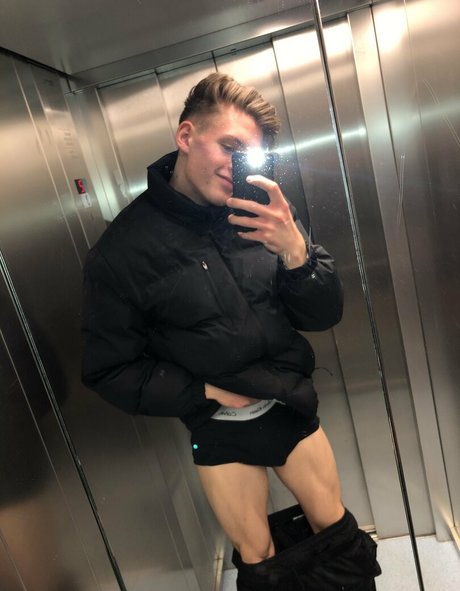 lucashallfree star du porno sympa archive