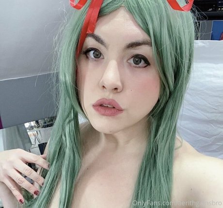 chaton courbé onlyfans plutôt parfait photos