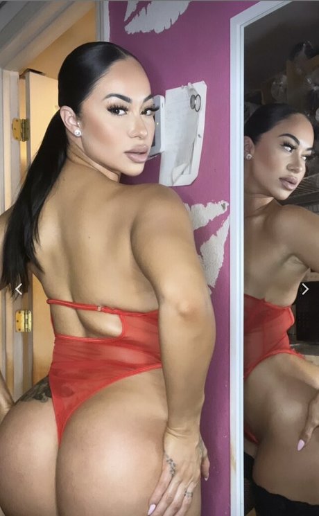 Shantel Tinajero actrice sexy image