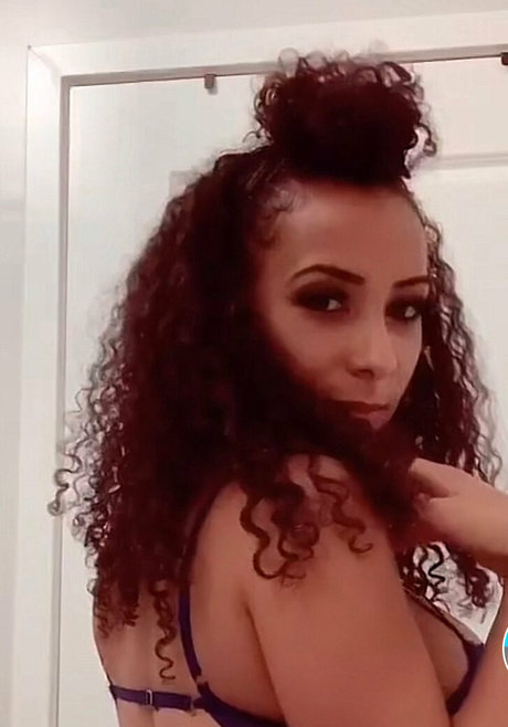 filles potelées onlyfans sexy jolie image