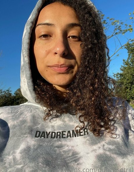 QueenSoTrill modèle sexy image