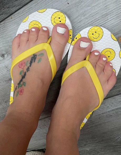 footjob pour ados uniquementfans sexe érotique galerie