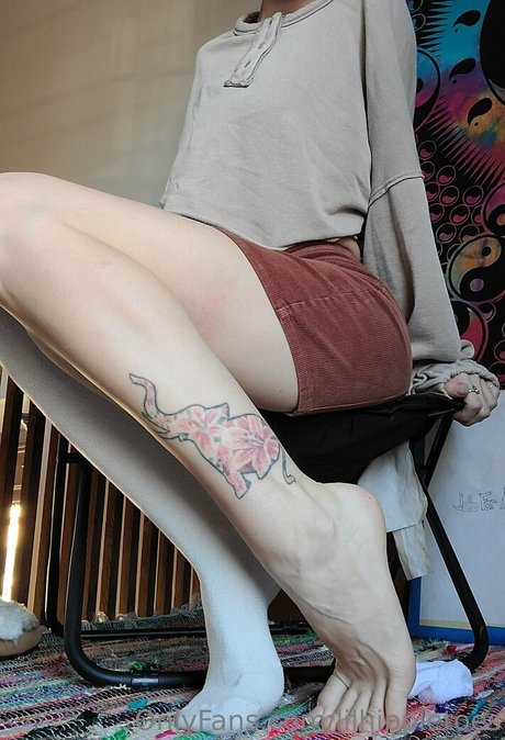 lilhippietoes star du porno chaude des photos