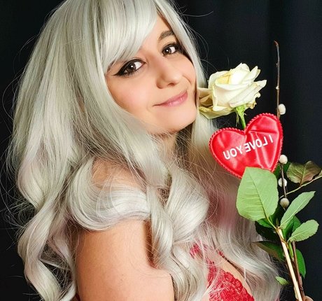 Valeera Raine actrice adulte images