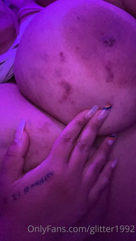 glitter1992 star du porno belle des photos