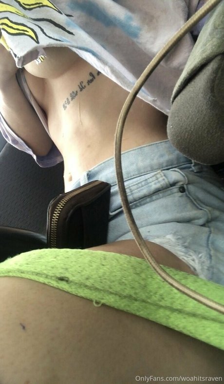 woahitsraven modèle de haute qualité photos