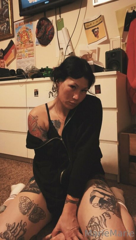 yoshikosaintjames star du porno en haute qualité image