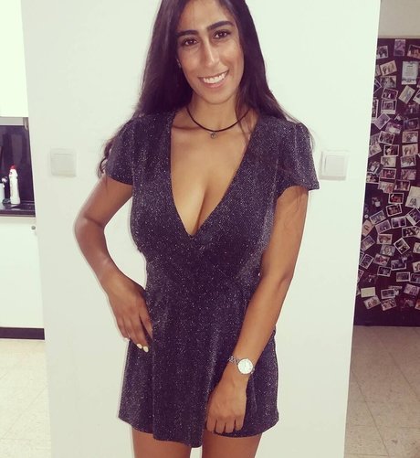 Tal Halika actrice sexy photos