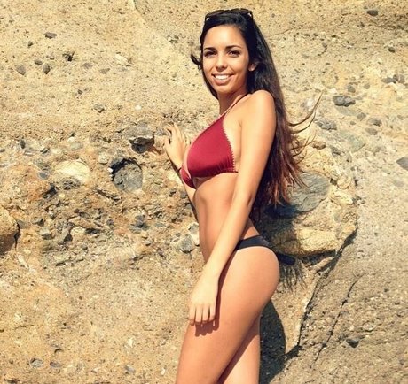 Tara Yazdi étoile de haute qualité galerie