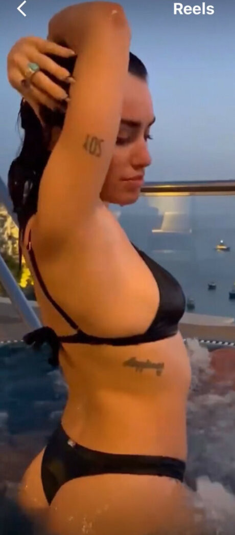 Lali Esposito star du sexe photo