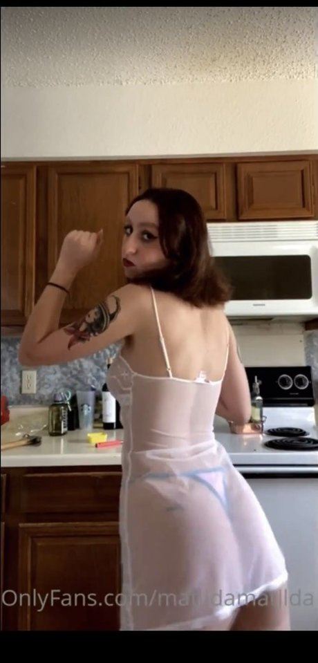 mole tilda modèle hd des photos