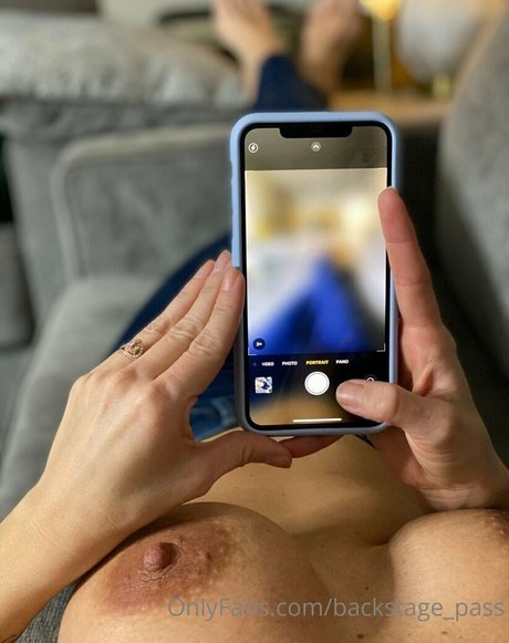 backstage pass étoile de l'art image