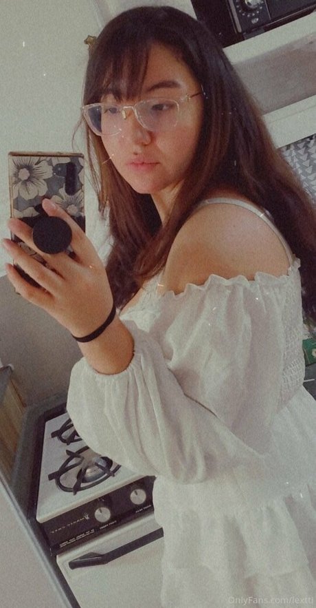 lextti belle actrice galeries