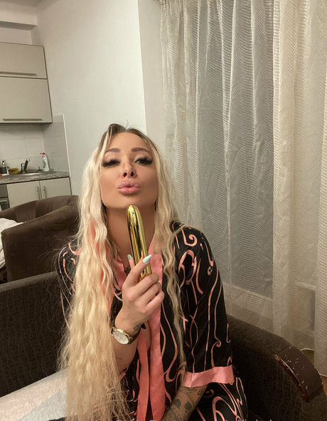 oliviahazeee actrice libre image