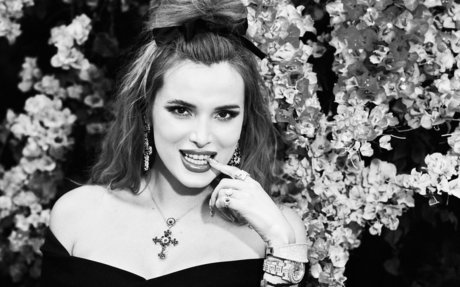 infirmière brune onlyfans xxx haut des photos