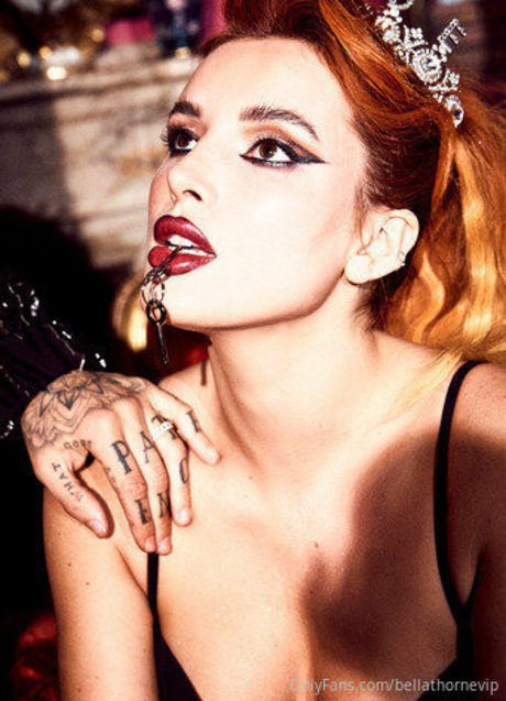 bellathornevip actrice artistique galeries